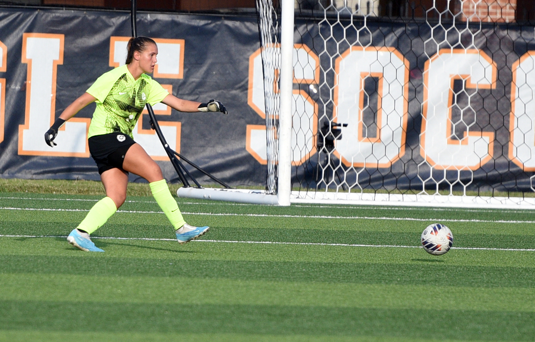 Eagles fall short to #7 Lenoir-Rhyne