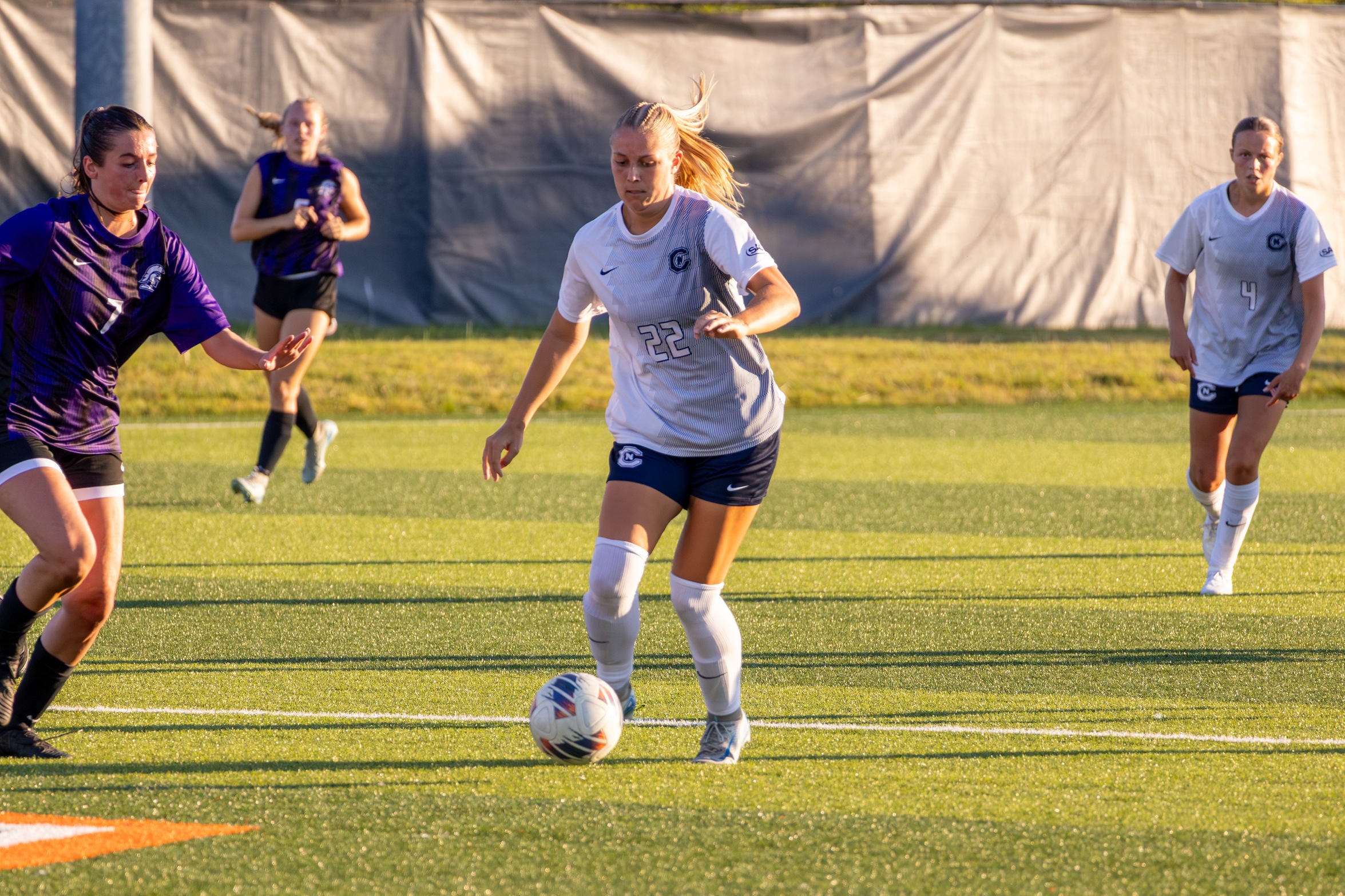 Eagles close road trip with matchup against unbeaten Wolves&nbsp;
