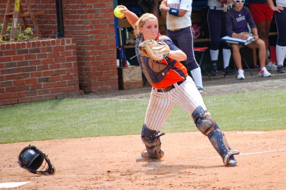 Lady Eagles split twinbill at Bellarmine to open 2011 season