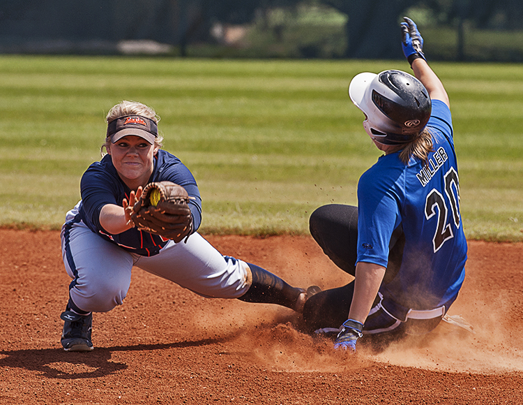 Hefner honored a SAC Player of the Year, three others make first team