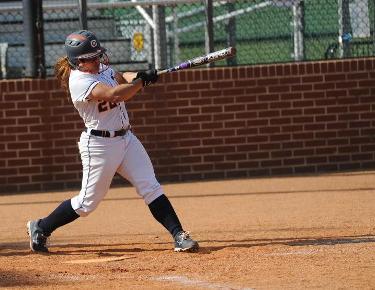 Eagles rally to take opening game of NCAA tournament 6-3 over GRU Augusta