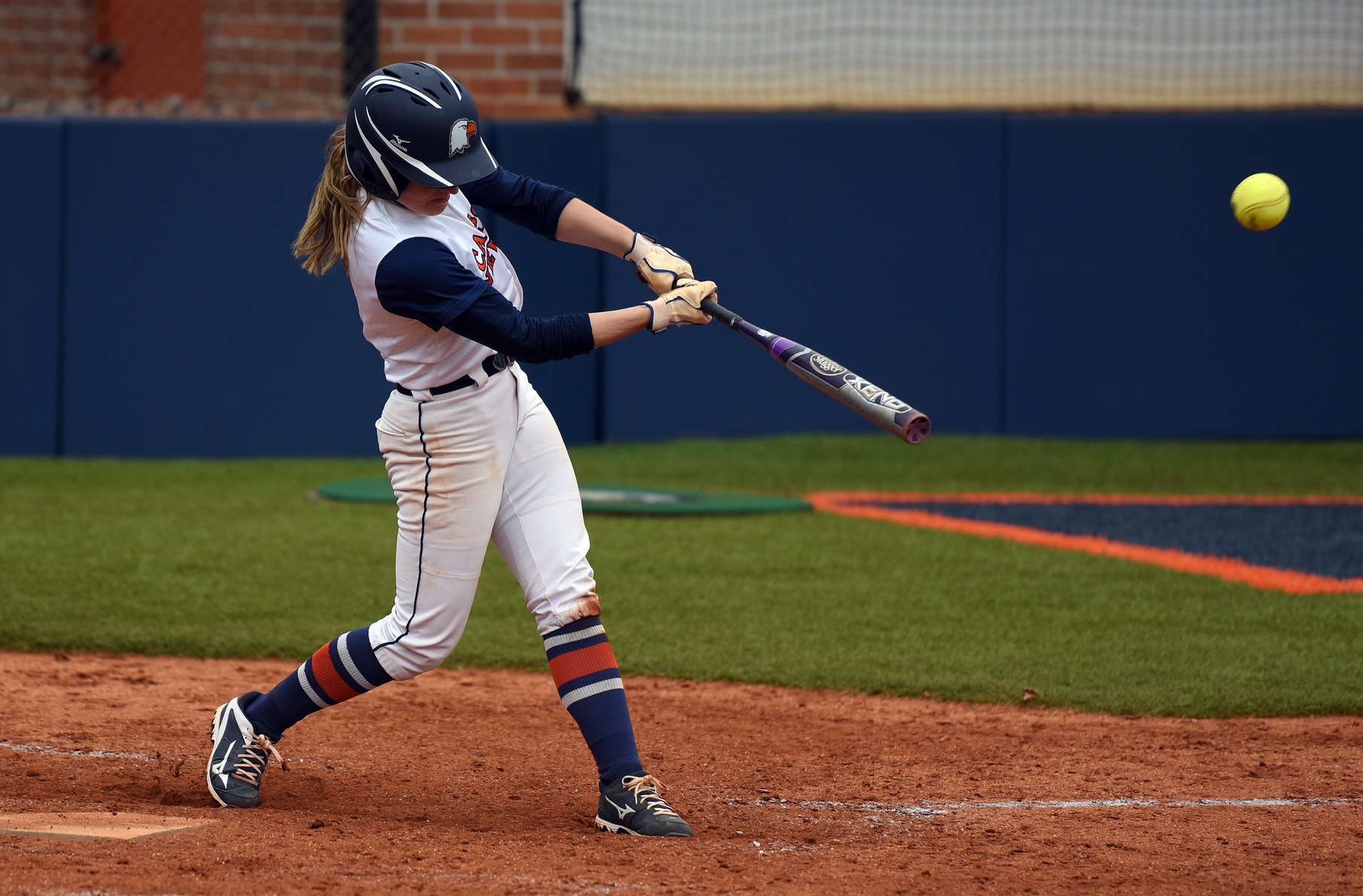 Run-rule night cap highlights split for Eagles versus Jags