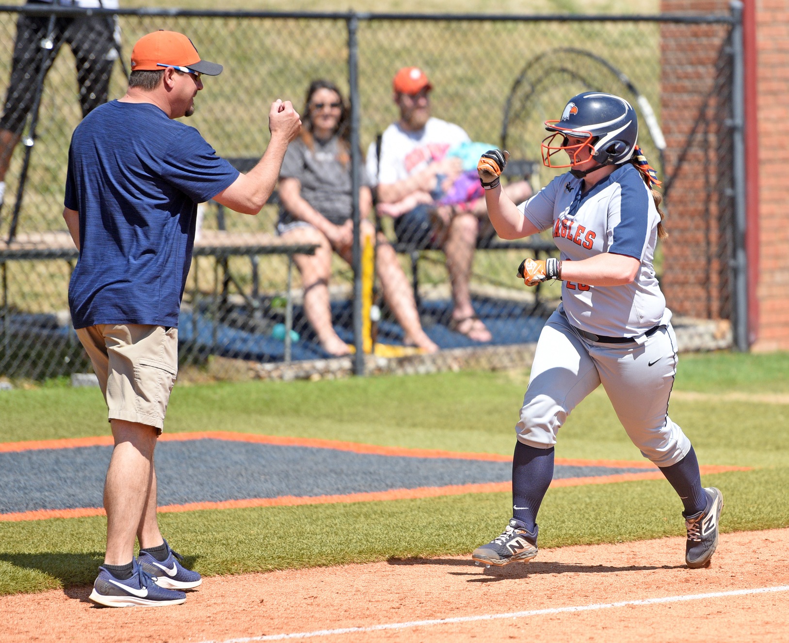 Eagles pound Pioneers in sweep