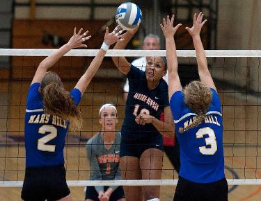Eagles erase 2-0 deficit to snag five-setter from Wolves