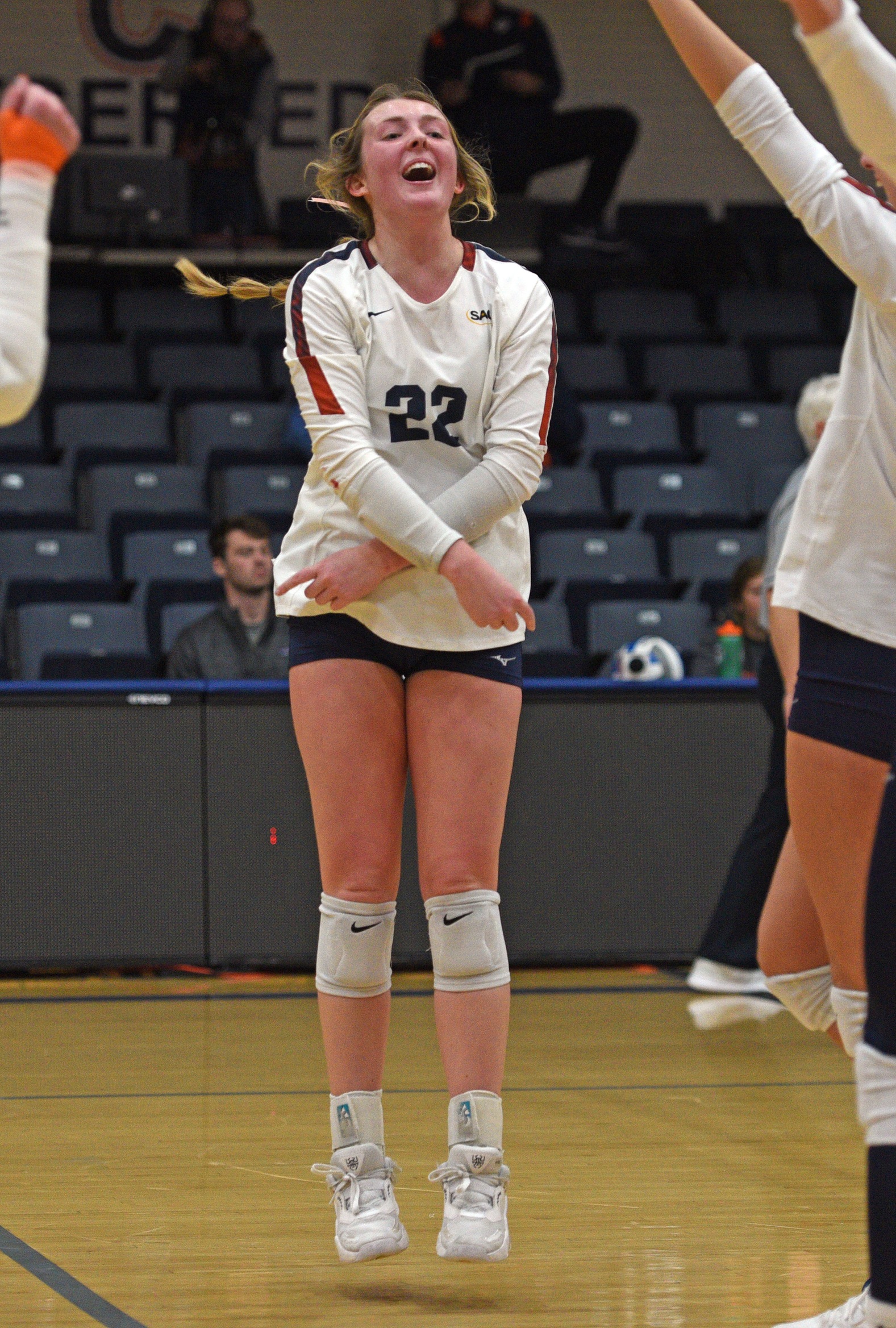 Cherry leads Eagles past Bobcats to wrap up SAC/PBC Crossover