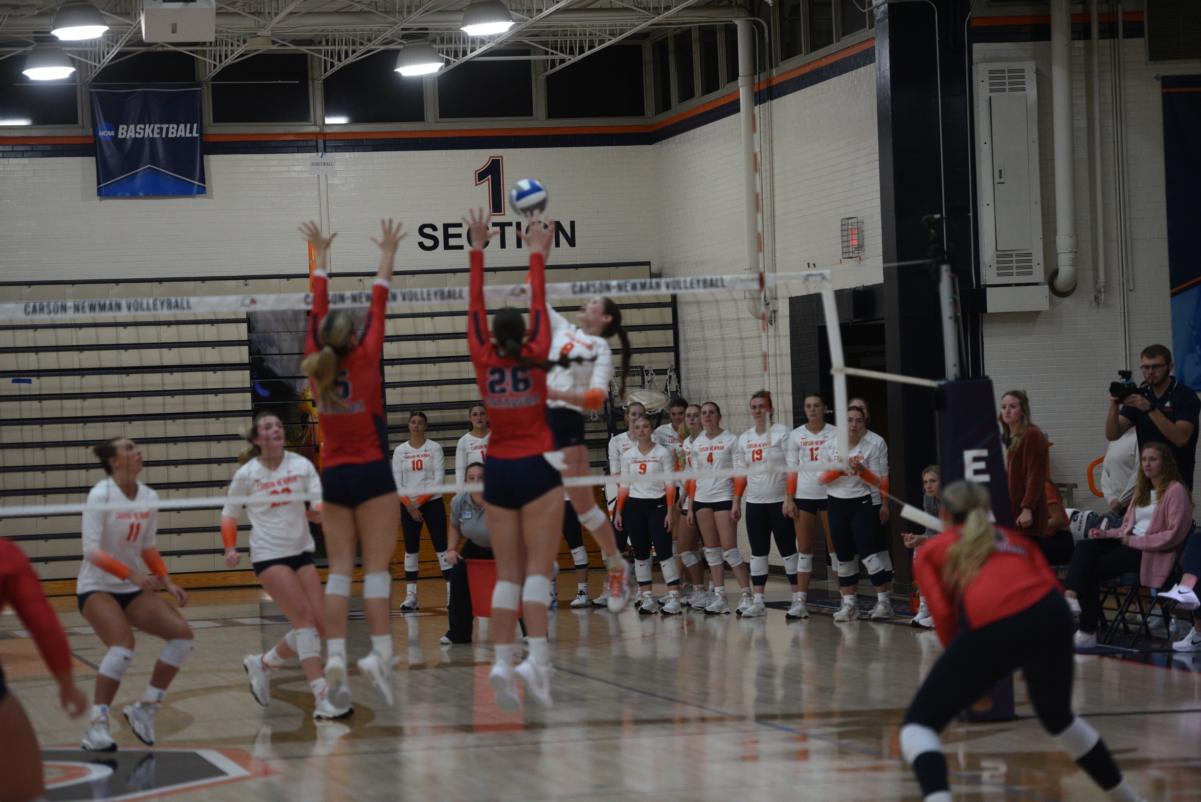 Eagles Sweep Catawba; 6-0 in SAC Play for First Time Since 2014